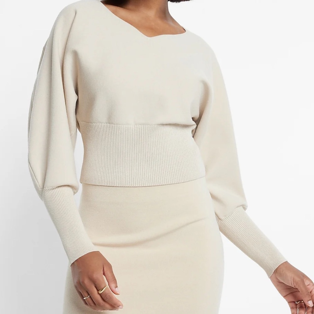 Express V-Neck Relaxed Dolman Sleeve Ribbed Waist Sweater Top (medium)